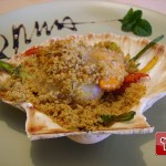 Scallops au gratin with cooked veg
