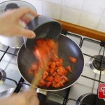 Tomaten in einer Pfanne