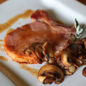 Pork chops with champignon mushrooms