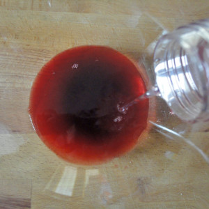 Dissolve the gelatine in the cherry liquor