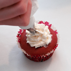 Decorate with cream topping