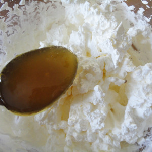 Preparare la crema di panna