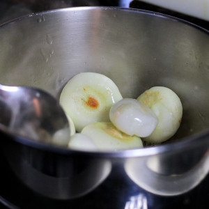 Baby onions in a pan