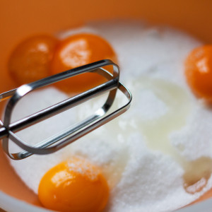 Batir las yemas de huevo