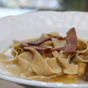 Salento-style pasta and chickpeas, ciceri and tria