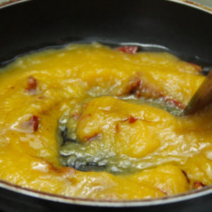 Add the yellow puree to the pan